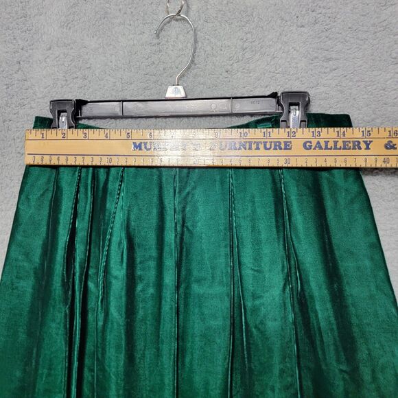 Vintage Cloak of‎ Many Colors Liberty Lucrezia Green Velvet Top & Skirt Size 12 - Picture 11 of 14